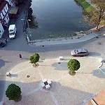 Hotel Budweis מלון