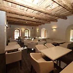 Hotel Budweis 호텔