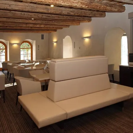 Отель Hotel Budweis