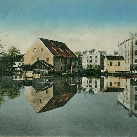 Отель Hotel Budweis 4*