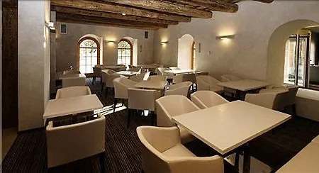Hotel Budweis 4*