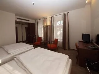 Hotel Hotel Budweis 4*