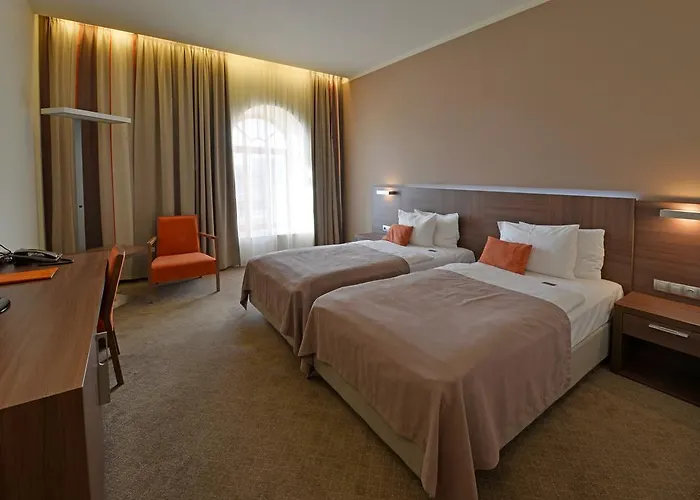 Hotel Budweis Отель 4*