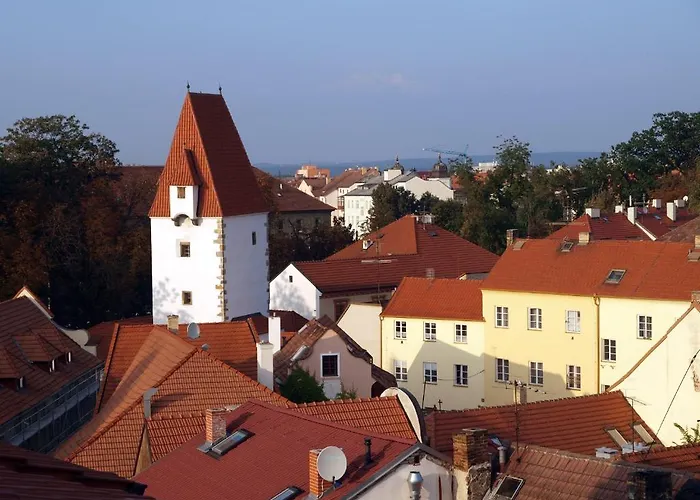 Отель Hotel Budweis Ческе-Будеёвице