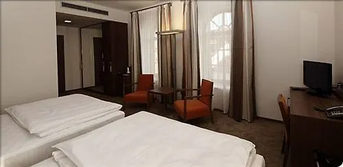 Hotel Budweis 4*